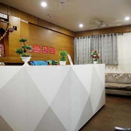 Hotel Madhav Villa Ahmedabad Exterior photo
